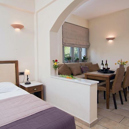 Harmony Hotel Apartments 셀리아니티카 외부 사진