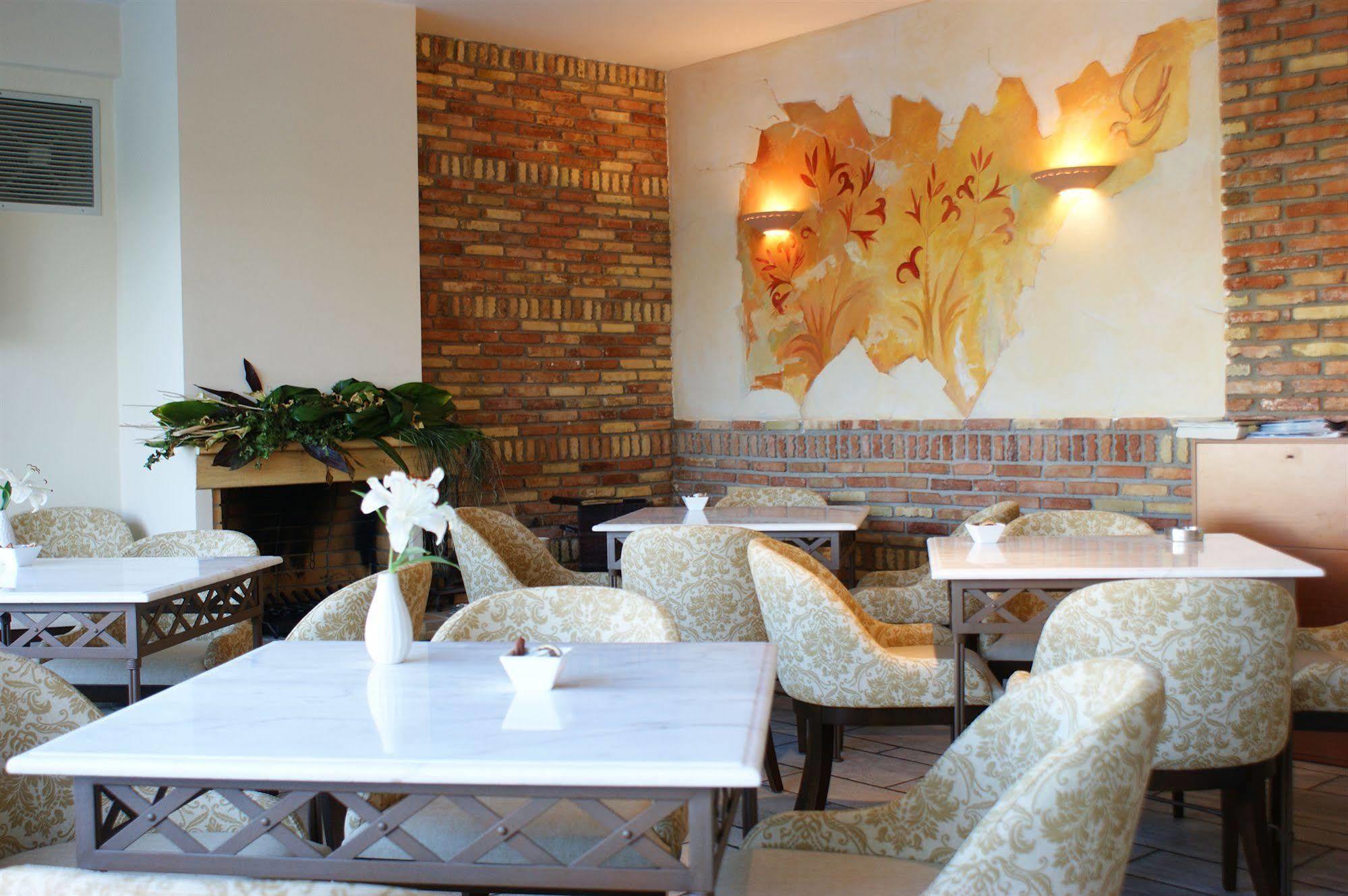 Harmony Hotel Apartments 셀리아니티카 외부 사진